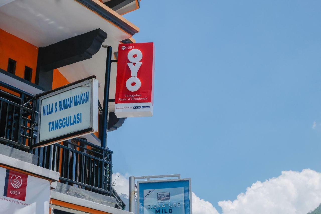 Oyo 1351 Tanggulasi Resto & Residence Syariah Magetan ภายนอก รูปภาพ