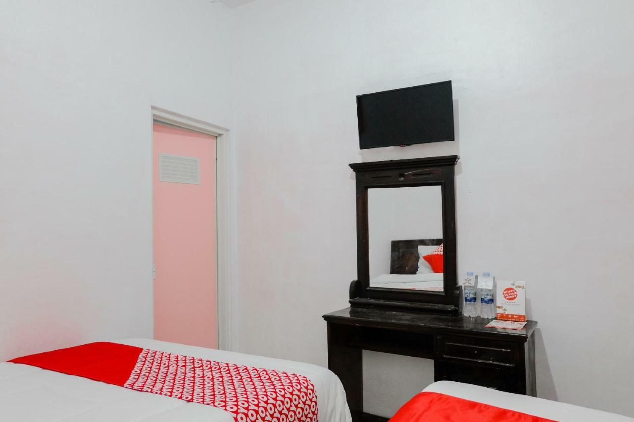Oyo 1351 Tanggulasi Resto & Residence Syariah Magetan ภายนอก รูปภาพ